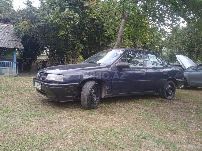 Opel Vectra 1993, 350,000 km - 1.8 l - Qəbələ