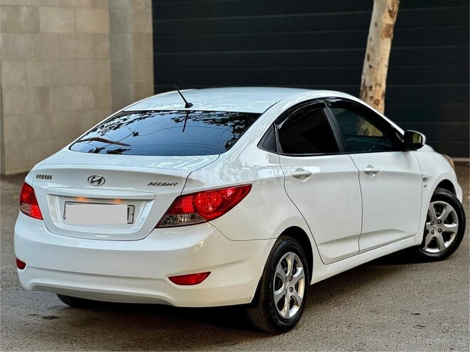Hyundai Accent 2013, 199,000 km - 1.6 l - Bakı