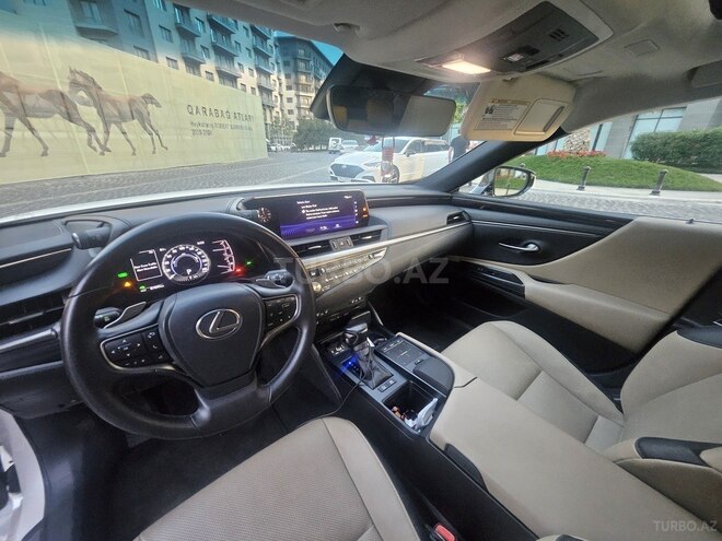 Lexus ES 300h 2020, 81,845 km - 2.5 l - Bakı