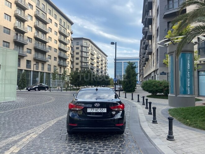 Hyundai Elantra 2015, 95,000 km - 1.8 l - Bakı