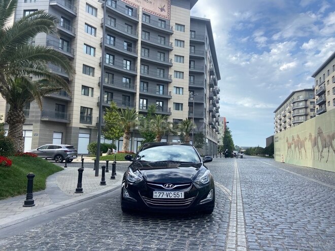 Hyundai Elantra 2015, 95,000 km - 1.8 l - Bakı