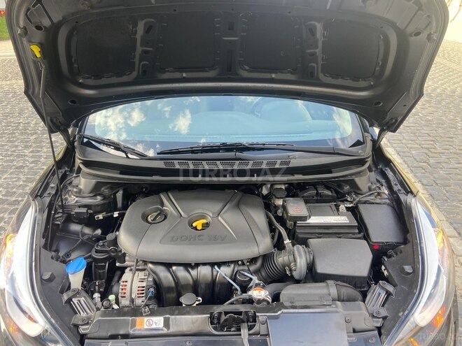 Hyundai Elantra 2015, 95,000 km - 1.8 l - Bakı