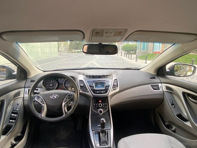 Hyundai Elantra 2015, 95,000 km - 1.8 l - Bakı
