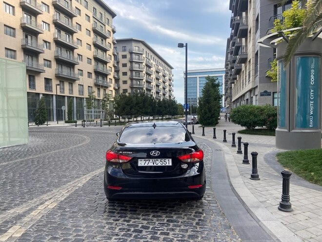 Hyundai Elantra 2015, 95,000 km - 1.8 l - Bakı