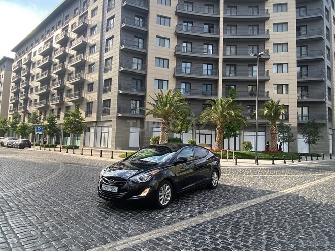 Hyundai Elantra 2015, 95,000 km - 1.8 l - Bakı
