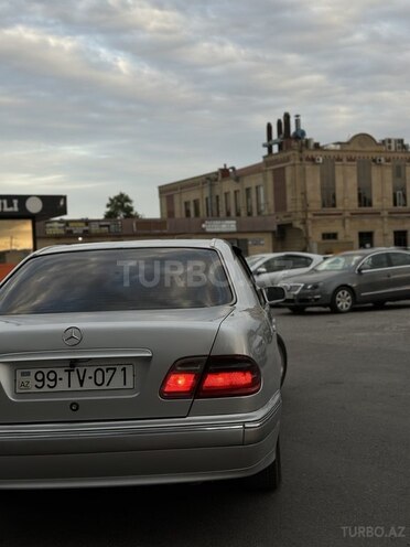 Mercedes E 320 2000, 530,000 km - 3.2 l - Bakı