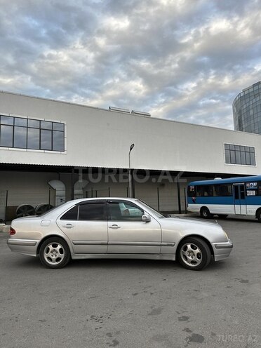 Mercedes E 320 2000, 530,000 km - 3.2 l - Bakı