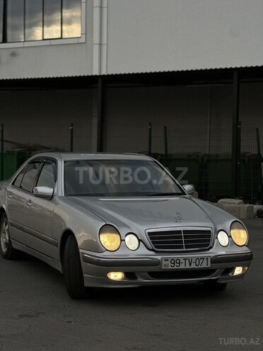 Mercedes E 320 2000, 530,000 km - 3.2 l - Bakı
