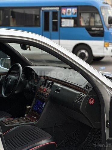 Mercedes E 320 2000, 530,000 km - 3.2 l - Bakı