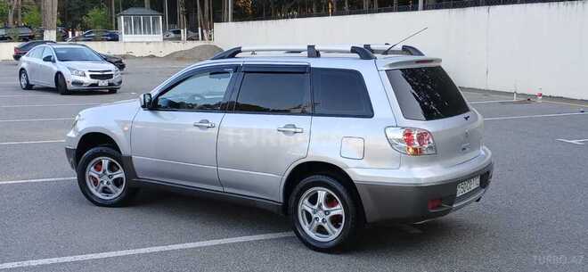 Mitsubishi Outlander 2003, 211,382 km - 2.4 l - Sumqayıt