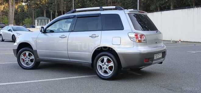 Mitsubishi Outlander 2003, 211,382 km - 2.4 l - Sumqayıt