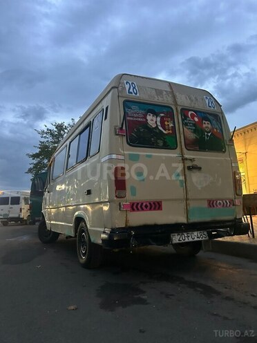Mercedes 208 D 1991, 111,111 km - 2.3 l - Gəncə