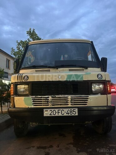 Mercedes 208 D 1991, 111,111 km - 2.3 l - Gəncə