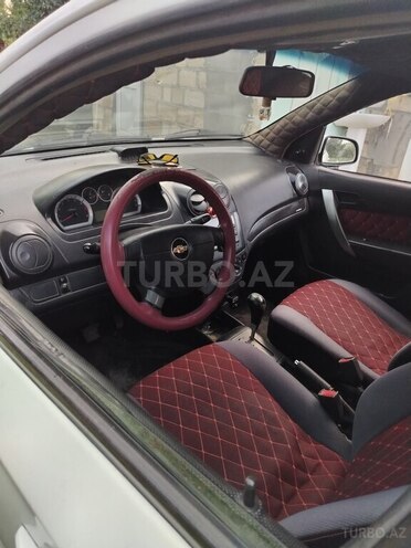 Chevrolet Aveo-7