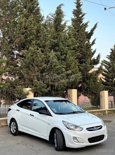 Hyundai Accent 2013, 197,000 km - 1.4 l - Sumqayıt