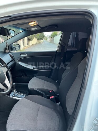 Hyundai Accent 2013, 197,000 km - 1.4 l - Sumqayıt