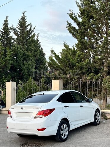 Hyundai Accent 2013, 197,000 km - 1.4 l - Sumqayıt