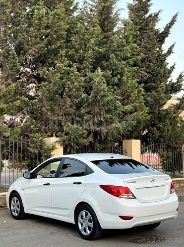 Hyundai Accent 2013, 197,000 km - 1.4 l - Sumqayıt