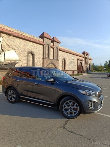 Kia Sorento-13