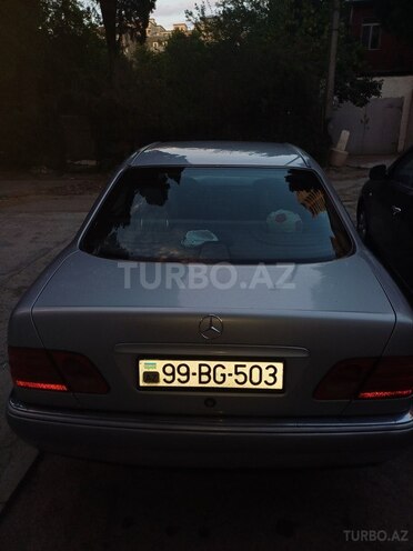 Mercedes E 240 1998, 280,000 km - 2.4 l - Bakı
