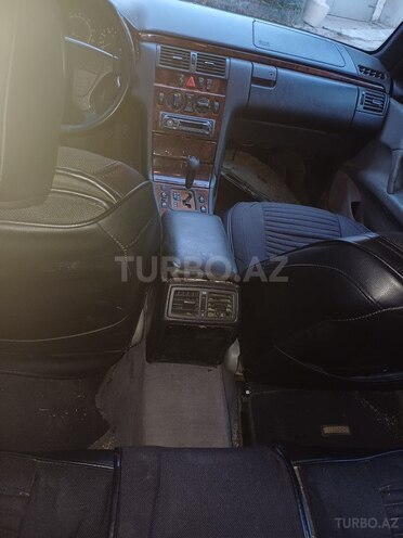 Mercedes E 240 1998, 280,000 km - 2.4 l - Bakı
