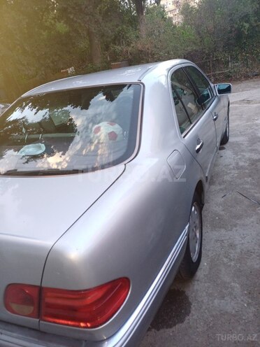 Mercedes E 240 1998, 280,000 km - 2.4 l - Bakı