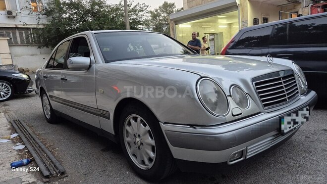 Mercedes E 230 1996, 357,000 km - 2.3 l - Bakı