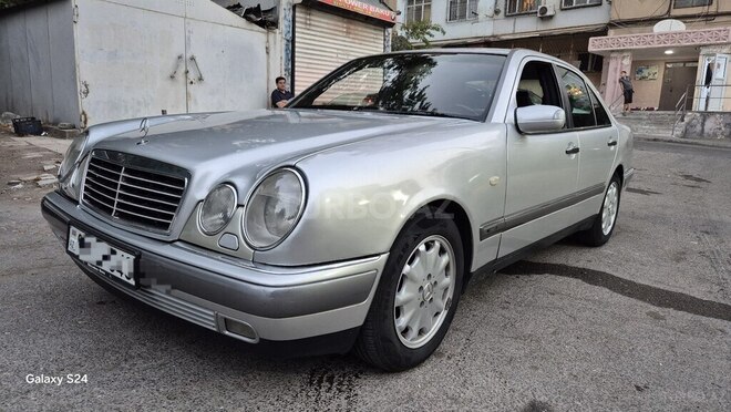 Mercedes E 230 1996, 357,000 km - 2.3 l - Bakı
