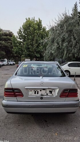 Mercedes E 230 1996, 357,000 km - 2.3 l - Bakı