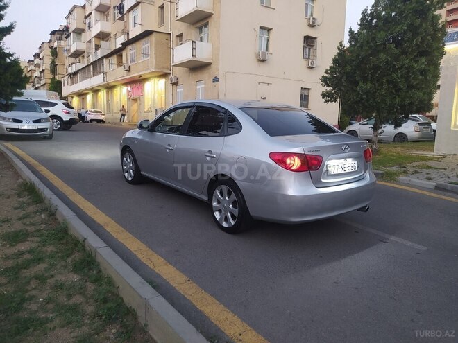 Hyundai Elantra-5