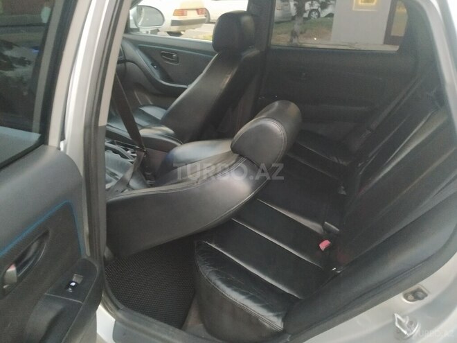 Hyundai Elantra-8