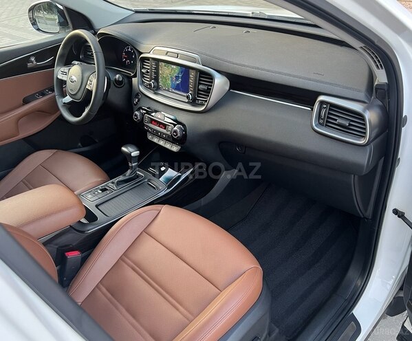 Kia Sorento-8