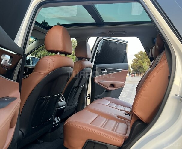 Kia Sorento-13