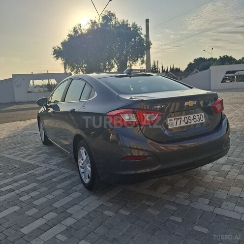 Chevrolet Cruze-8