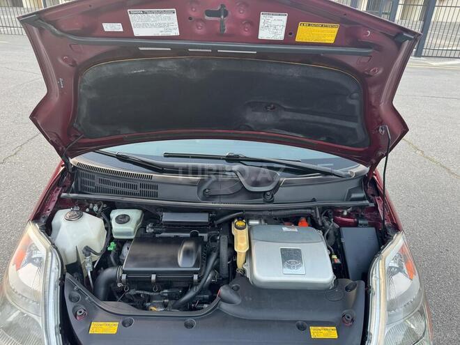 Toyota Prius-19