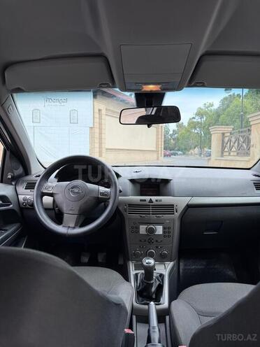 Opel Astra 2006, 228,000 km - 1.3 l - Bakı