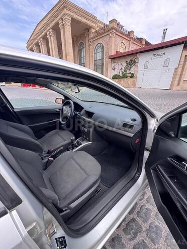 Opel Astra 2006, 228,000 km - 1.3 l - Bakı