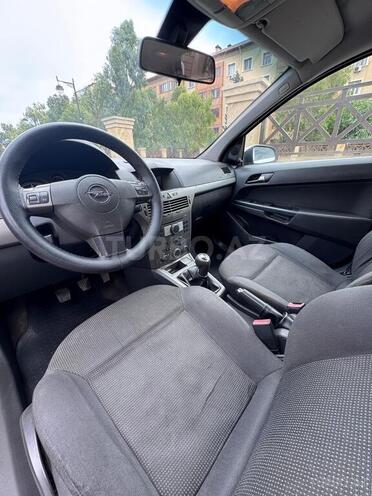 Opel Astra 2006, 228,000 km - 1.3 l - Bakı
