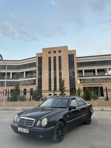 Mercedes E 240 1998, 120,000 km - 2.4 l - Bakı