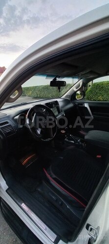 Toyota Land Cruiser Prado 2011, 150,000 km - 2.7 l - Bakı