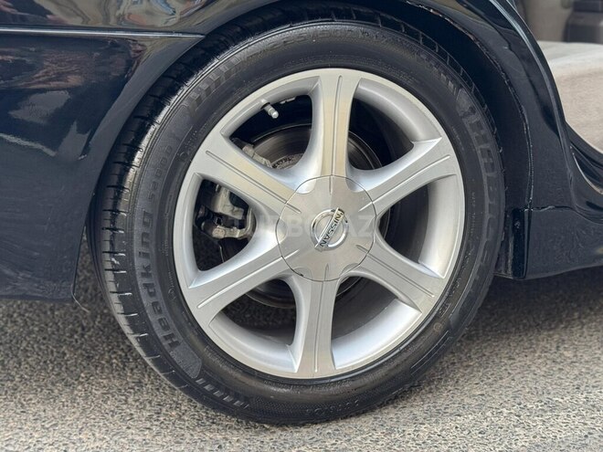 Nissan Maxima-9