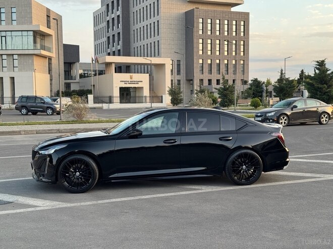 Cadillac CT5-5