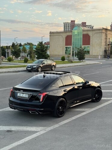 Cadillac CT5-11