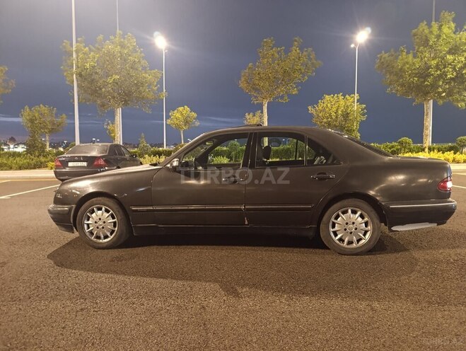 Mercedes E 220 d 2000, 500,000 km - 2.2 l - Bakı