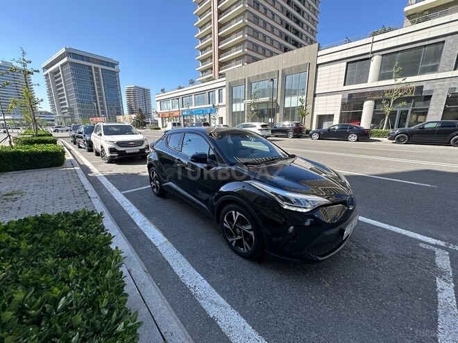 Toyota C-HR 2023, 61,111 km - 1.8 l - Bakı