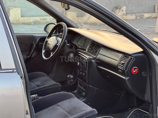Opel Vectra 1997, 326,000 km - 2.0 l - Sumqayıt