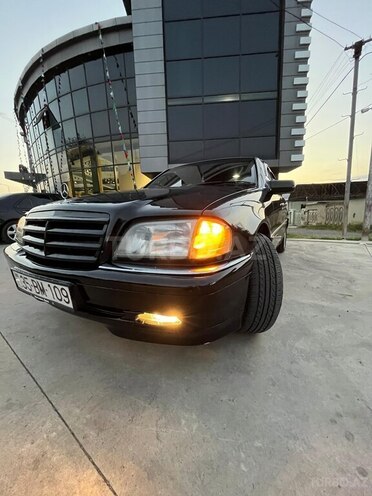 Mercedes C 220 1993, 474,917 km - 2.2 л - Qazax
