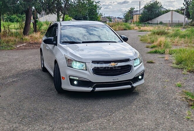 Chevrolet Cruze 2015, 328,000 km - 1.4 l - Qazax