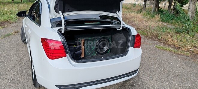 Chevrolet Cruze 2015, 328,000 km - 1.4 l - Qazax