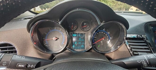 Chevrolet Cruze 2015, 328,000 km - 1.4 l - Qazax